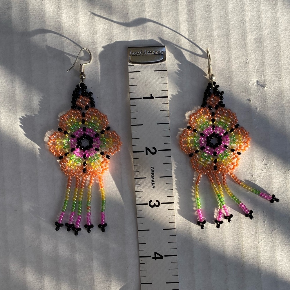 Handmade Huichol Beaded Squash Blossom Earrings NWOT - Picture 2 of 5